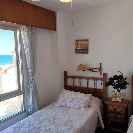 El Tiburon - Piso Con Espectaculares Vistas Al Mar - Solo Para Familias Ideal Para 4 Personas - Aire - Calefaccion - Ganador Award 2025, 2024, 2023, 2022 Playa de Gandia Dış mekan fotoğraf